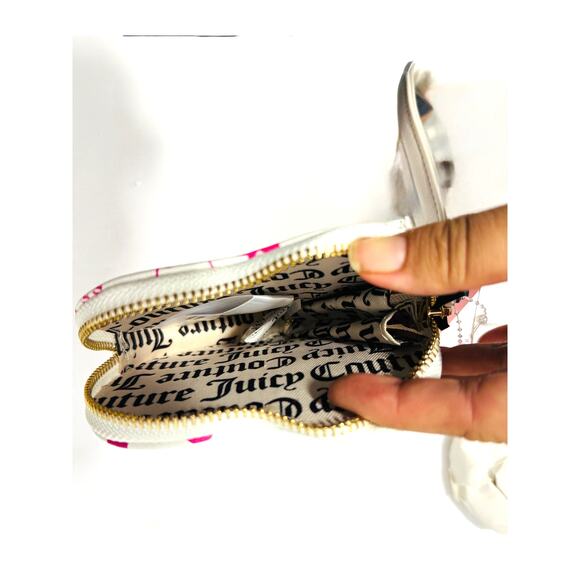 Juicy Couture Heart Wristlet Cherries on Top Print White Pink Coin Purse NWT - Picture 3 of 4